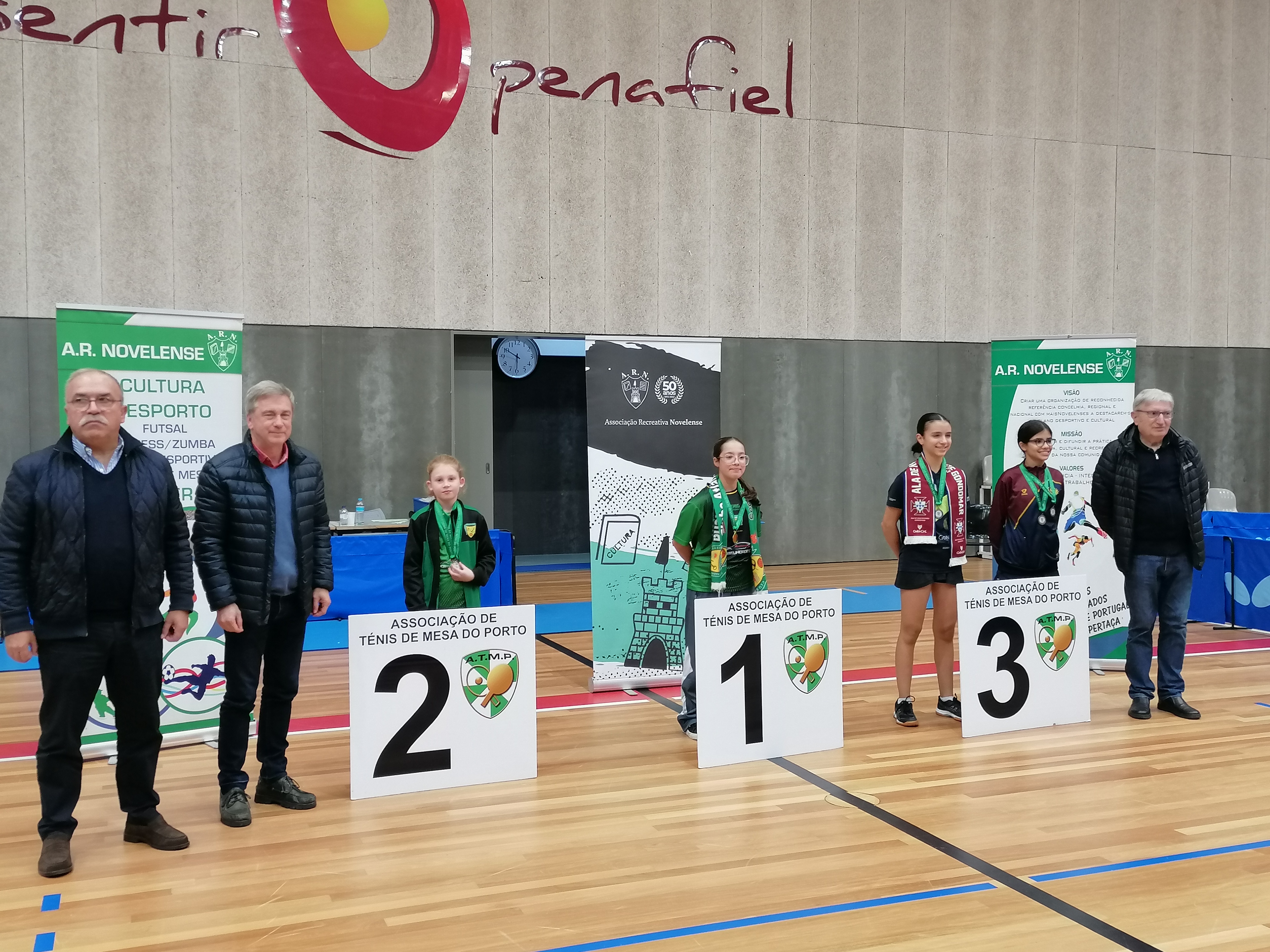 Sing Sub15 fem foto