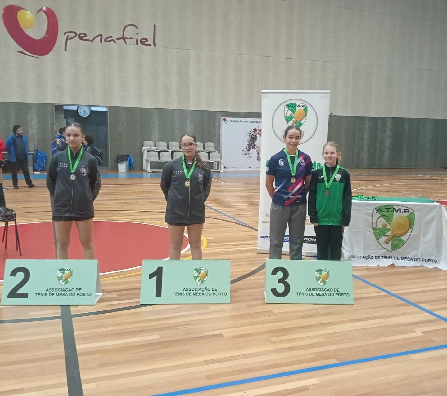 sub15 fem pódio